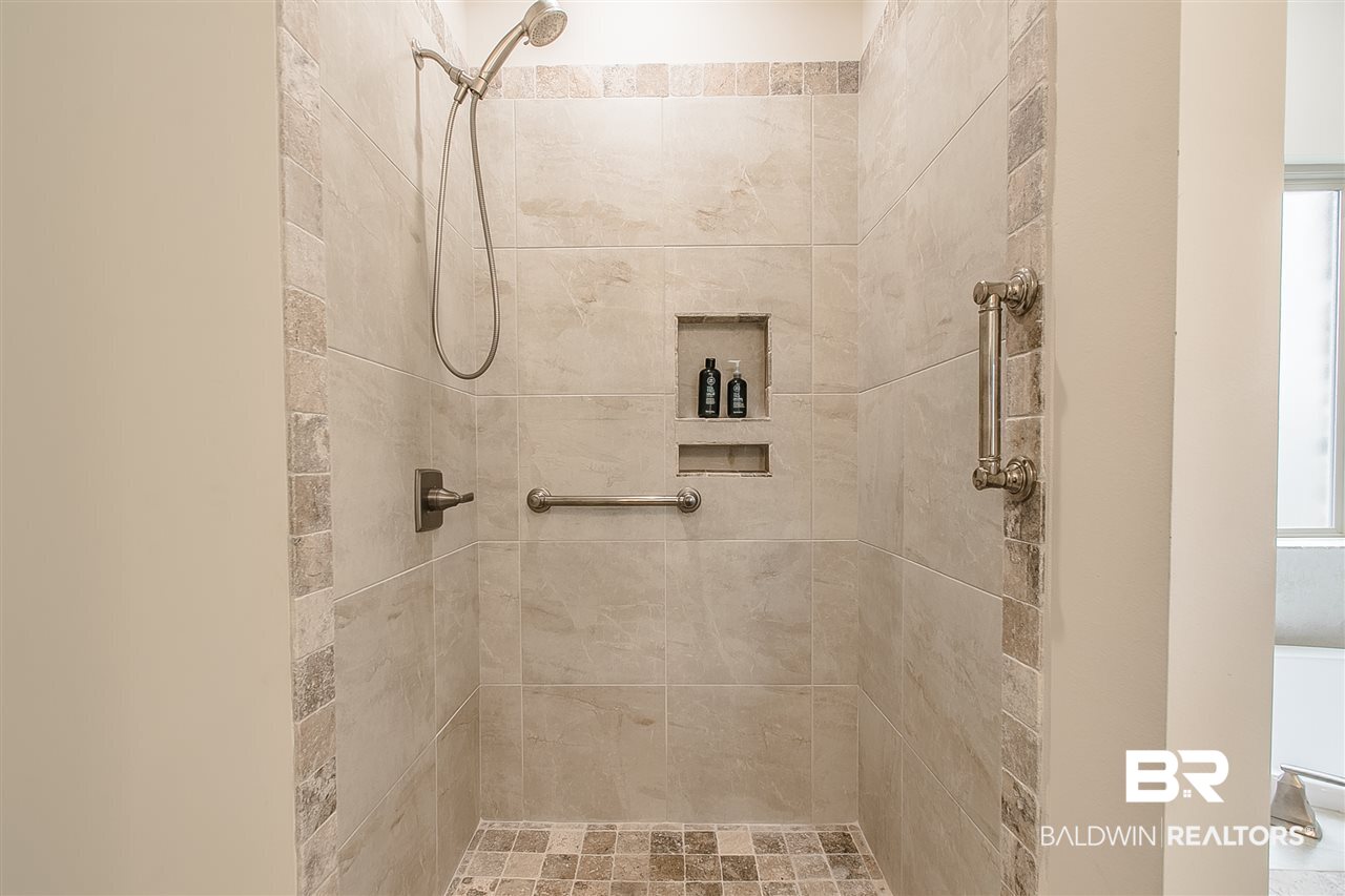 252 Hawthorne Circle Fairhope, AL 36532 - Photo 24 of 46 Master Bath with Tiled Sh