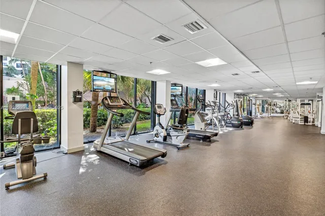 $2,600 | 540 Brickell Key Drive, Unit 826, Miami, FL 33131