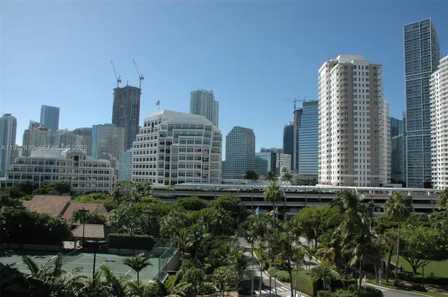 $2,600 | 540 Brickell Key Drive, Unit 826, Miami, FL 33131