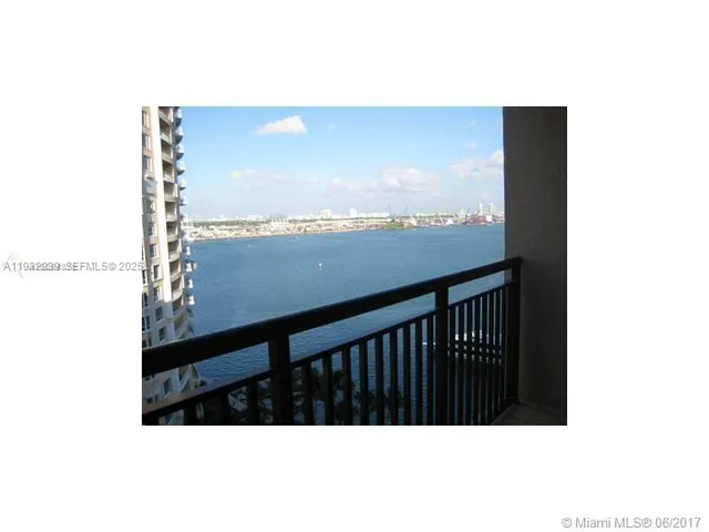 $2,600 | 540 Brickell Key Drive, Unit 826, Miami, FL 33131