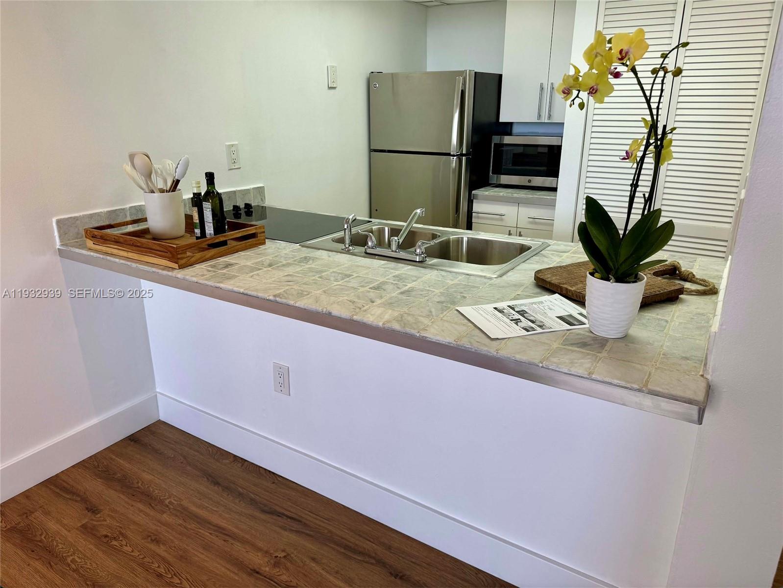 540 Brickell Key Drive, Unit 826 Miami, FL 33131 - Photo 5 of 46