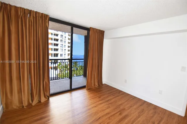 $2,600 | 540 Brickell Key Drive, Unit 826, Miami, FL 33131