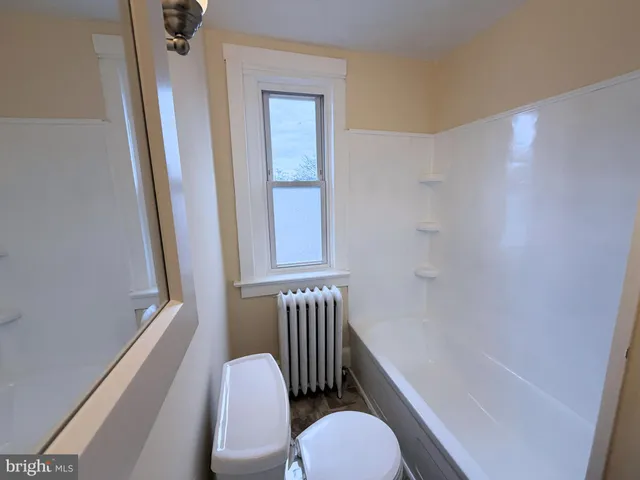 $1,950 | 1815 Horace Avenue, Unit 3, Abington, PA 19001