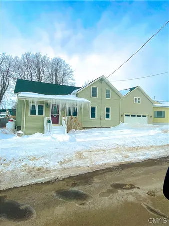 $325,000 | 714 Union Street, Clayton, NY 13624