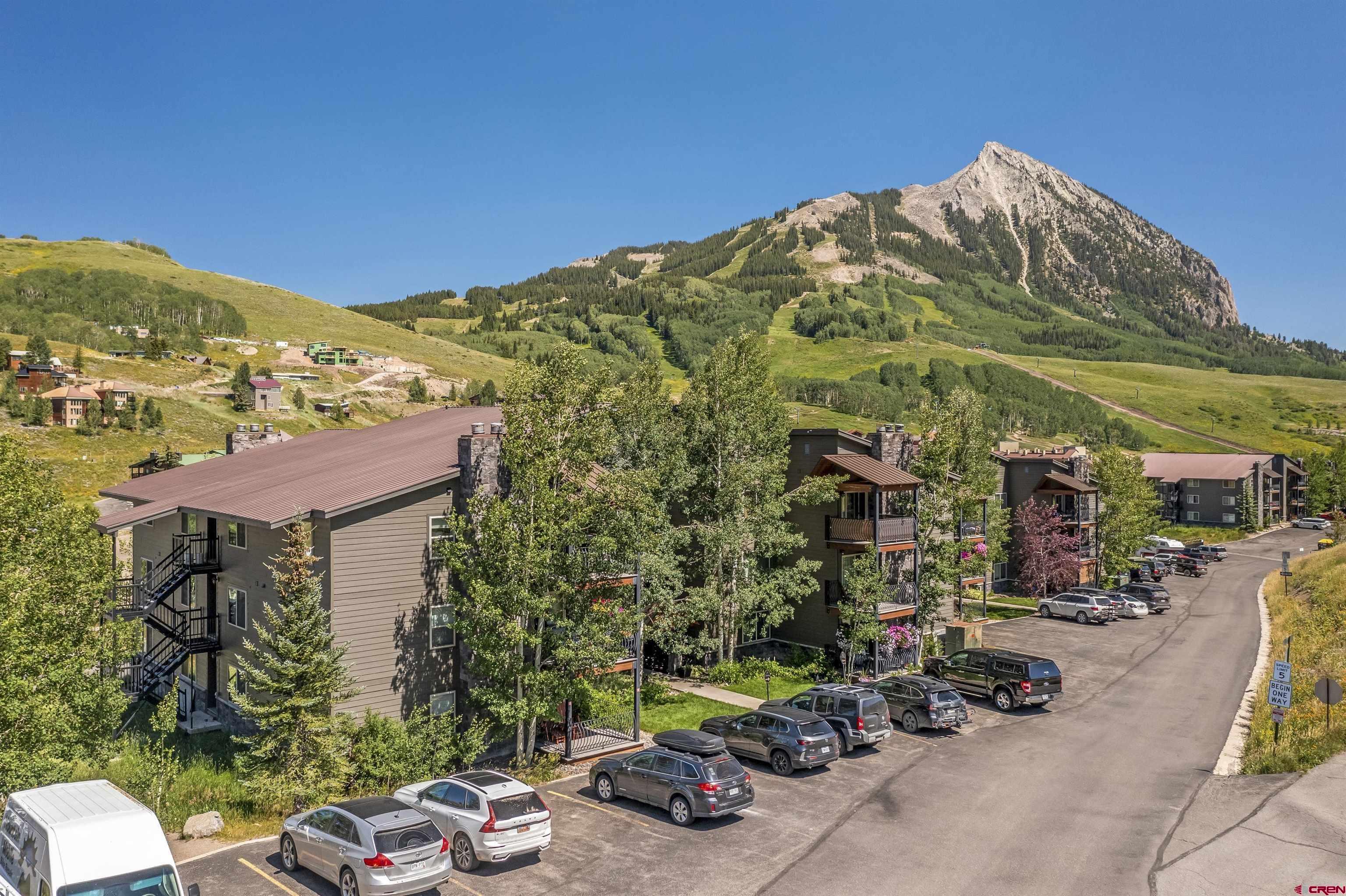 651 Gothic Road, Unit 505 Crested Butte, CO 81225 - Photo 38 of 44 a view of a chairs and table in the patio