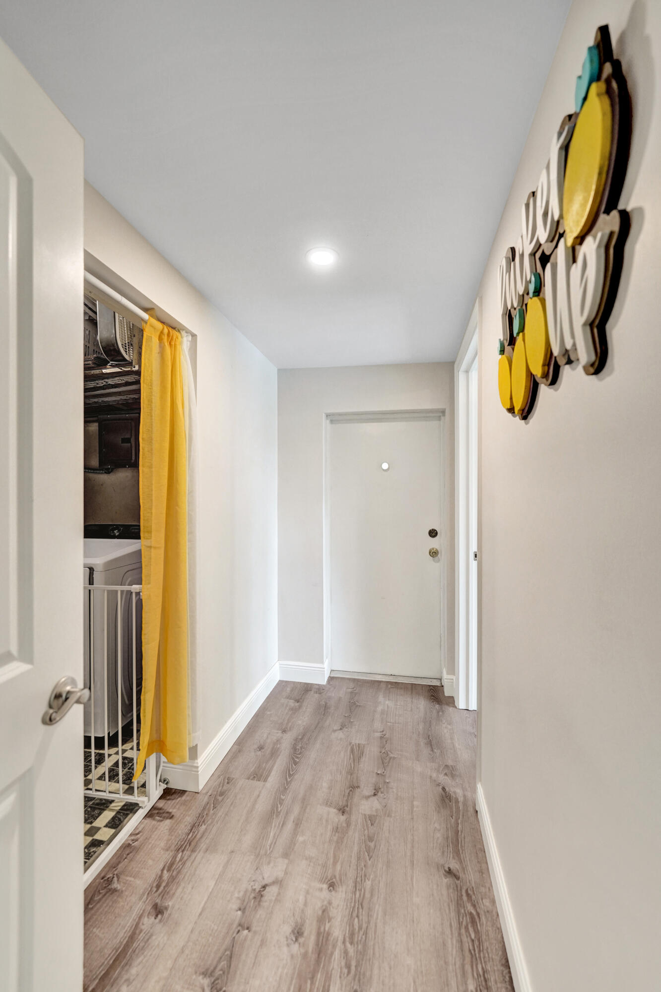 1341 North 30th Road Hollywood, FL 33021 - Photo 46 of 61 DSC08465