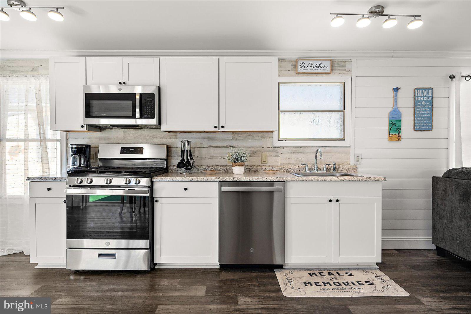 120 Pine Tree Road Ocean City, MD 21842 - Photo 14 of 50 Stainless Appliances