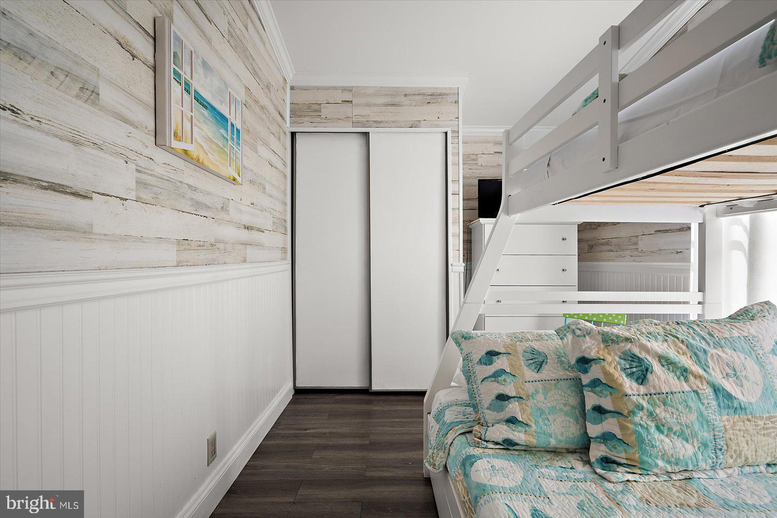 120 Pine Tree Road Ocean City, MD 21842 - Photo 29 of 50 Guest Room