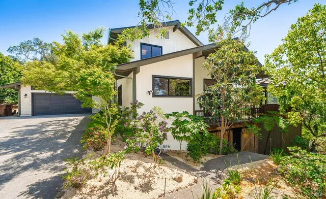 $1,699,000 | 1043 La Quinta Court, Napa, CA 94559