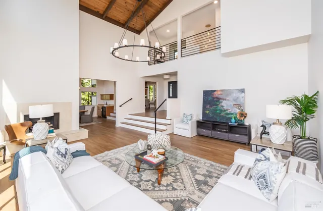 $1,699,000 | 1043 La Quinta Court, Napa, CA 94559