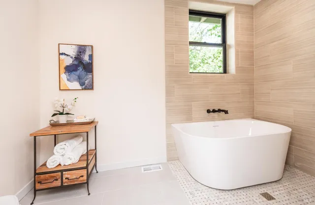 $1,699,000 | 1043 La Quinta Court, Napa, CA 94559