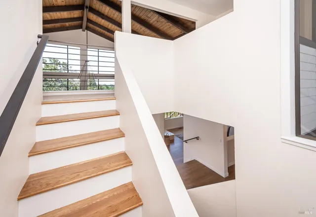 $1,699,000 | 1043 La Quinta Court, Napa, CA 94559