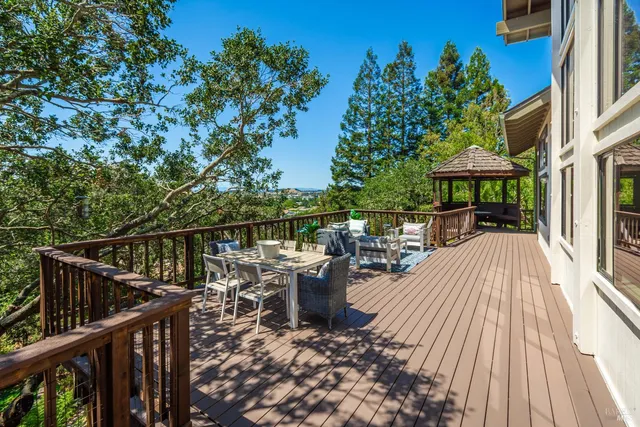 $1,699,000 | 1043 La Quinta Court, Napa, CA 94559