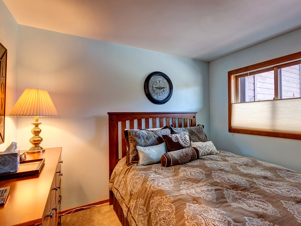 9401 Ryan Gulch Road, Unit 16 Silverthorne, CO 80498 - Photo 10 of 14 Gallery Image 10
