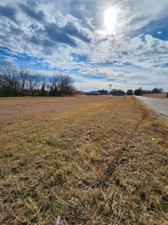 0 Hwy 377 N Tioga Tx 76271 North Tioga, TX 76271 - Photo 4 of 7 a view of an ocean