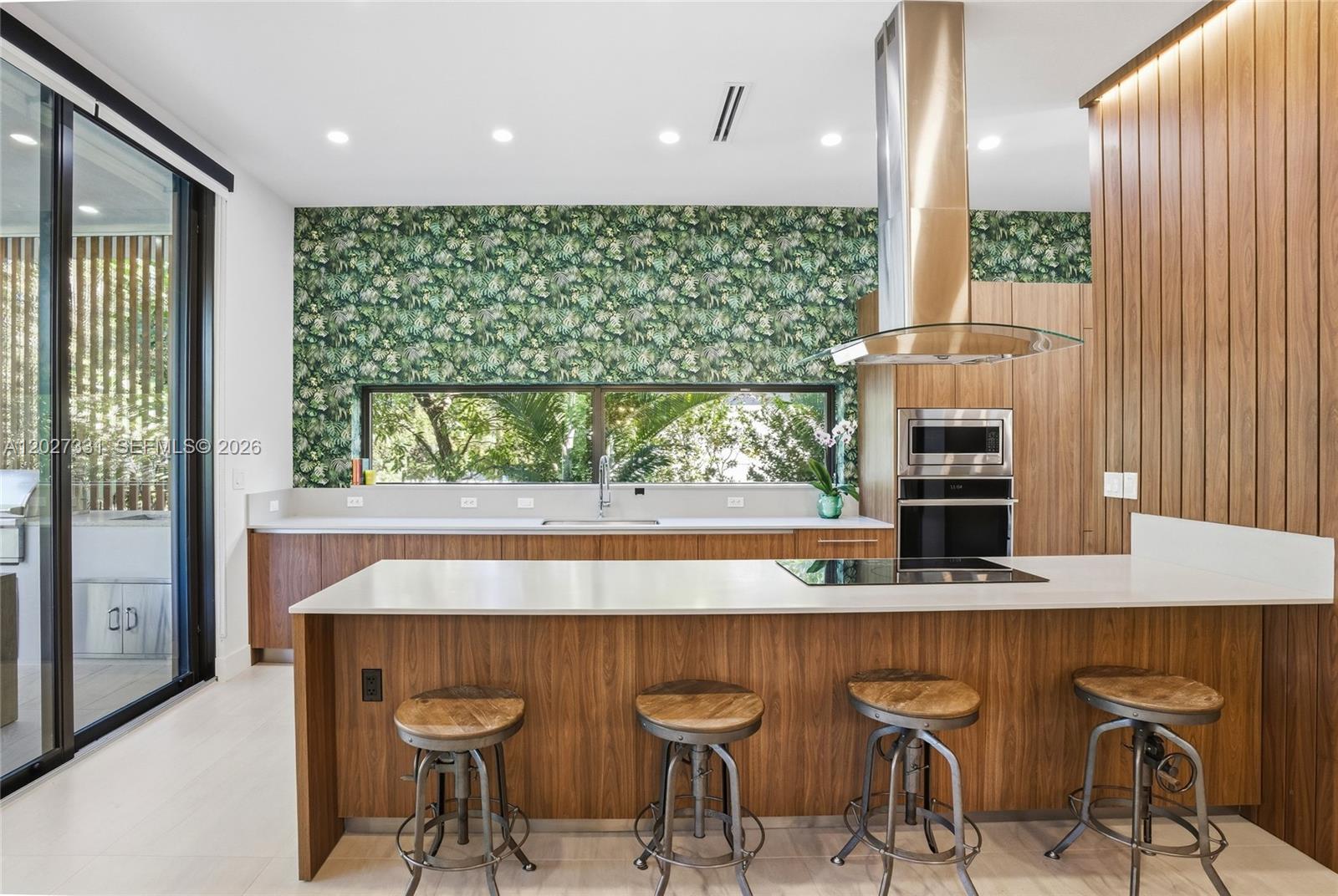 4354 Alton Road Miami Beach, FL 33140 - Photo 24 of 51