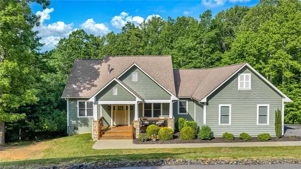 $619,900 | 261 Vine Street, Jefferson, NC 28640
