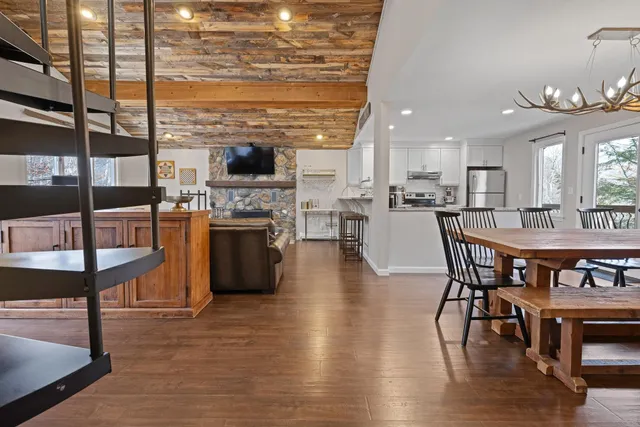 $995,000 | 24 North Branch Road, Winhall, VT 05340