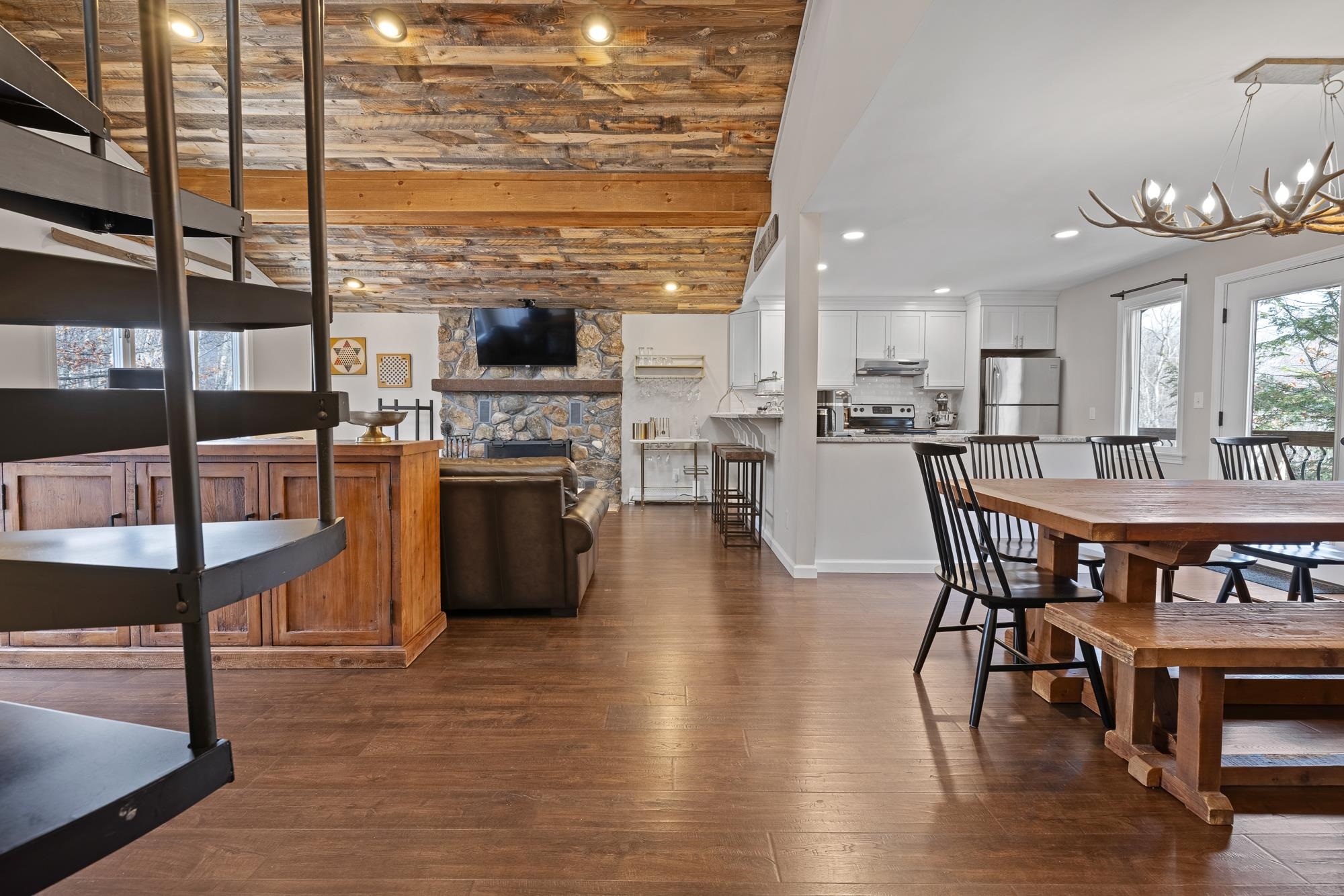 24 North Branch Road Winhall, VT 05340 - Photo 15 of 55