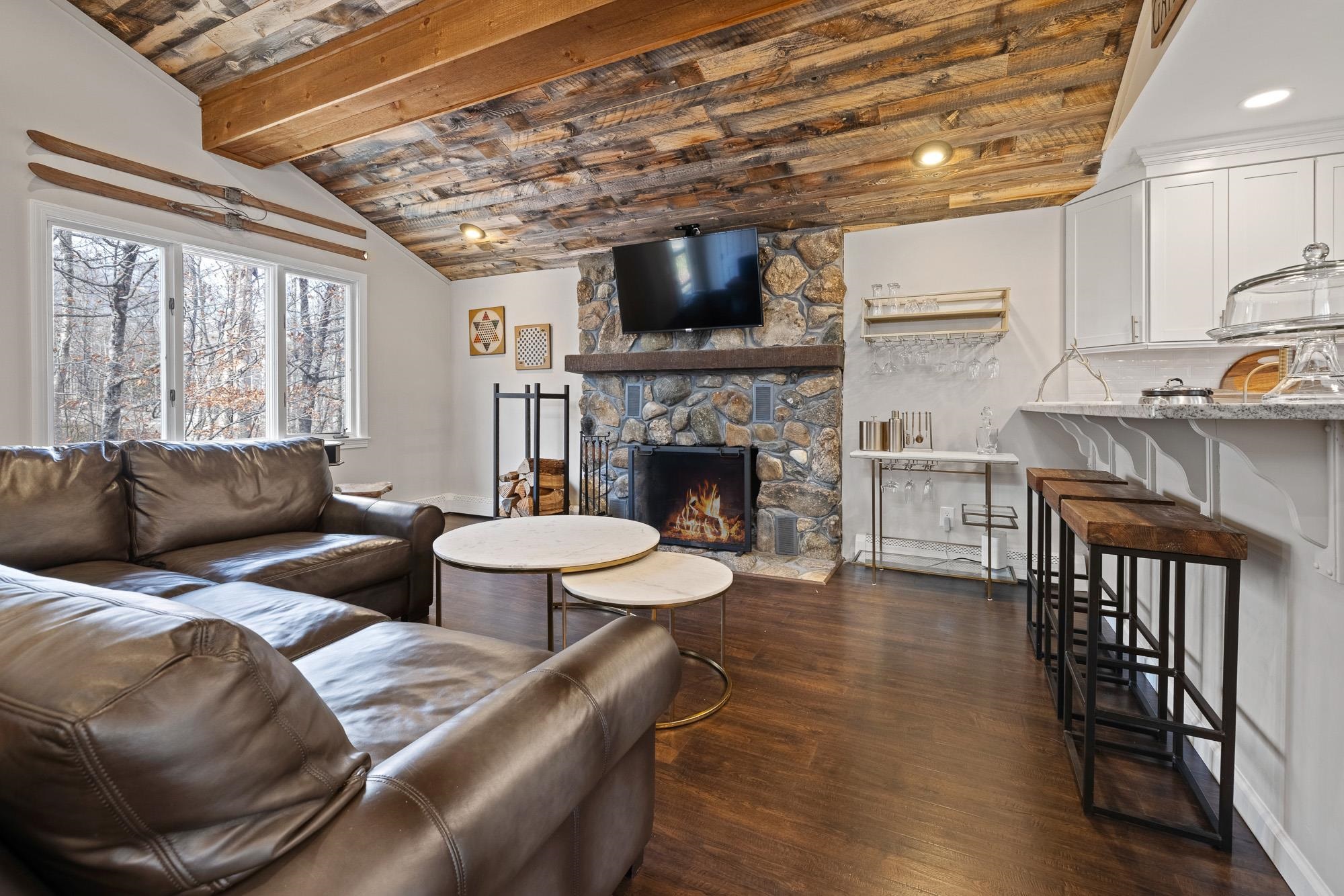 24 North Branch Road Winhall, VT 05340 - Photo 3 of 55