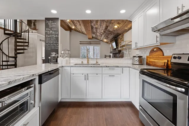 $995,000 | 24 North Branch Road, Winhall, VT 05340