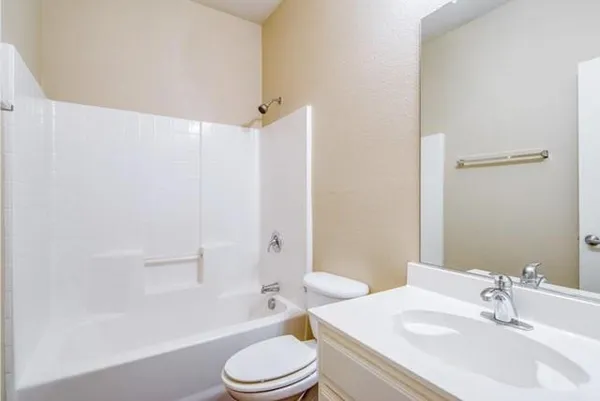 $2,100 | 10001 Bull Run, Fort Worth, TX 76177