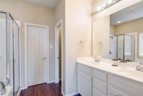 $2,100 | 10001 Bull Run, Fort Worth, TX 76177