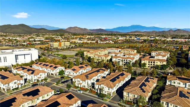 $465,000 | 30332 Town Square Drive, Menifee, CA 92584