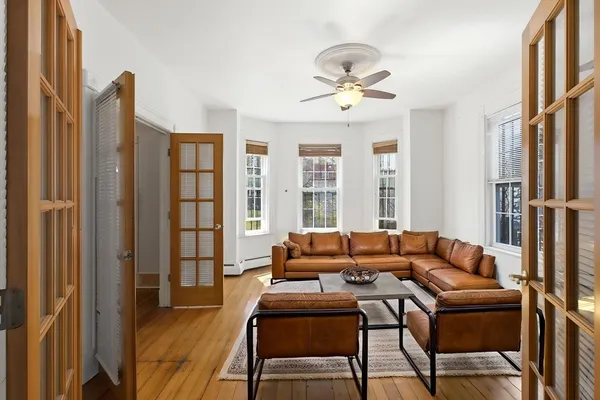$950,000 | 1 Copeland Place, Boston, MA 02119