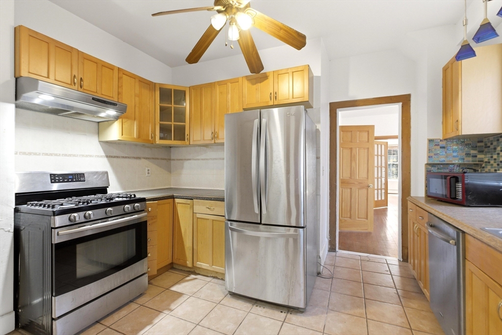 1 Copeland Place Boston, MA 02119 - Photo 8 of 34