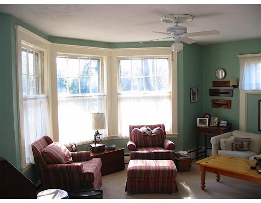 40 Brown Street Marblehead, MA 01945 - Photo 7 of 13 Gallery Image 7