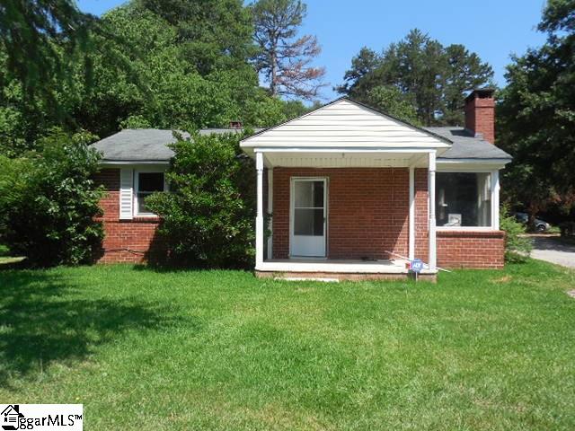 212 Crestfield Road Greenville, SC 29605 - Photo 1 of 14 Gallery Image 1