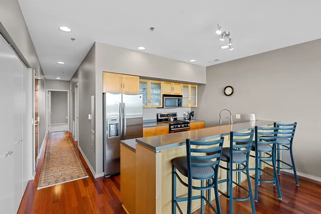 $254,900 | 101 Cherry Street, Unit 204, Green Bay, WI 54301