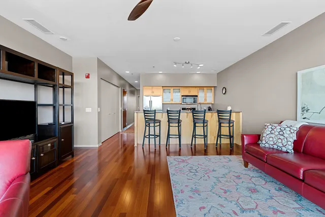 $254,900 | 101 Cherry Street, Unit 204, Green Bay, WI 54301