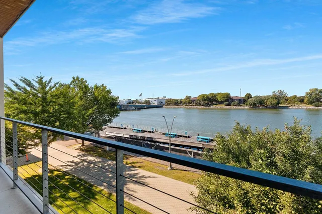 $254,900 | 101 Cherry Street, Unit 204, Green Bay, WI 54301