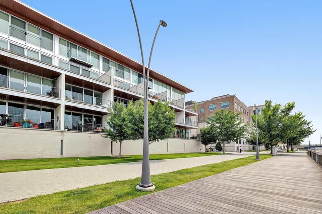 $254,900 | 101 Cherry Street, Unit 204, Green Bay, WI 54301