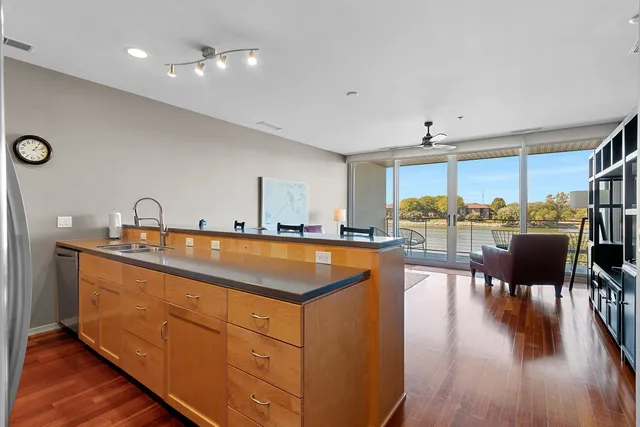 $254,900 | 101 Cherry Street, Unit 204, Green Bay, WI 54301