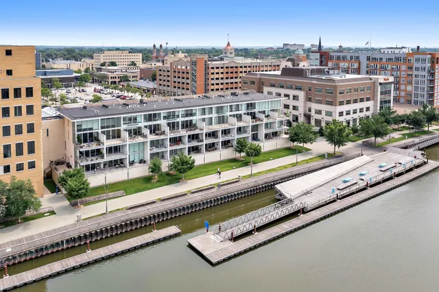 $254,900 | 101 Cherry Street, Unit 204, Green Bay, WI 54301