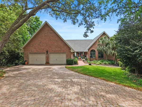 $1,275,000 | 11 Kristin Circle, Niceville, FL 32578
