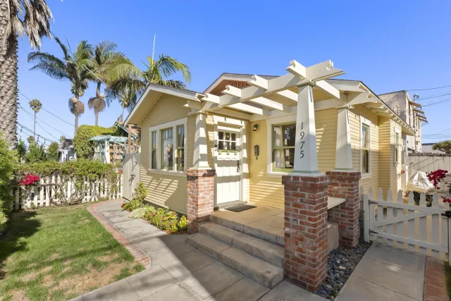 $1,149,900 | 1975 Bacon Street, San Diego, CA 92107
