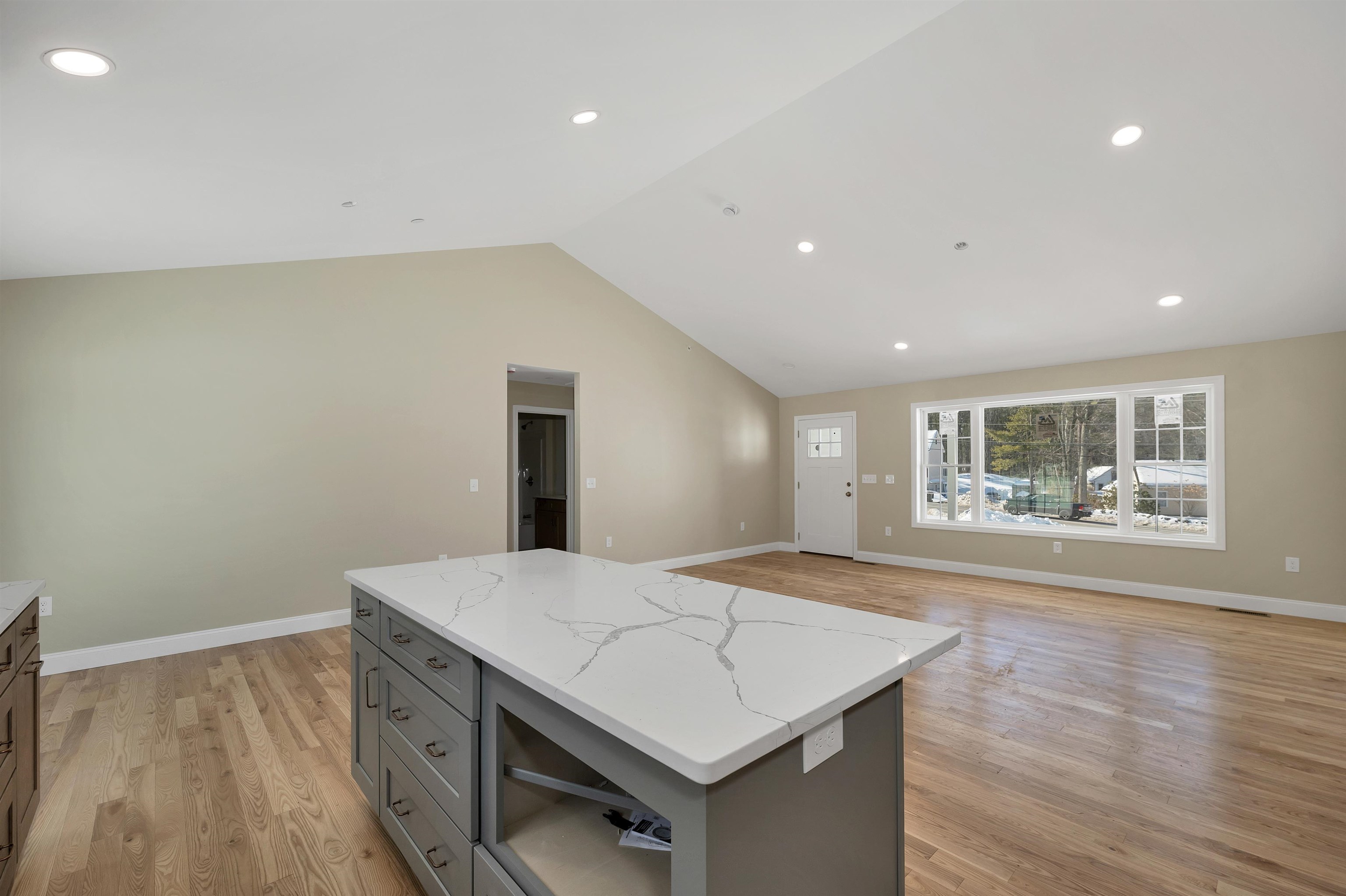 90 High Range Road Londonderry, NH 03053 - Photo 19 of 55