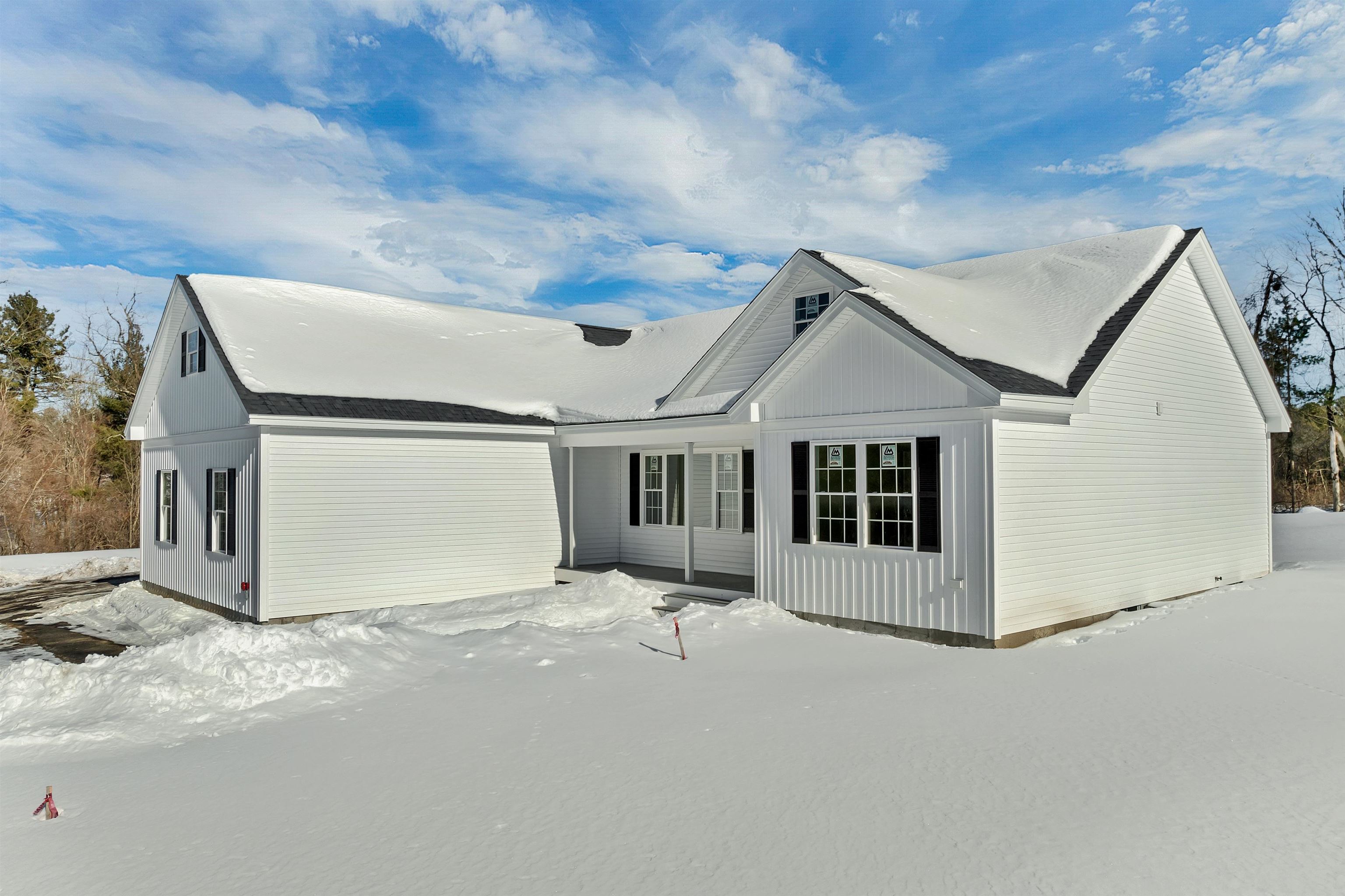 90 High Range Road Londonderry, NH 03053 - Photo 2 of 60