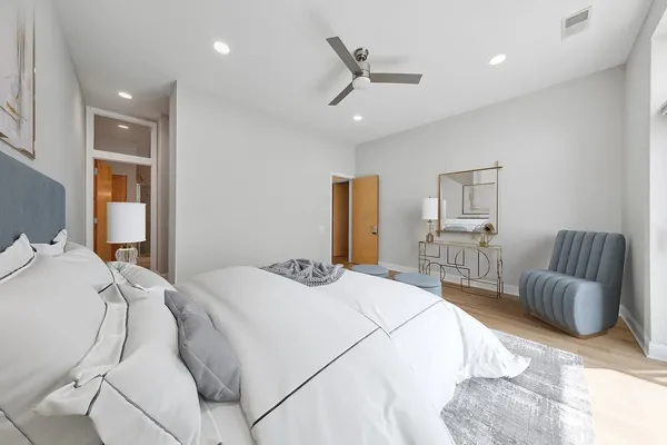 $4,000 | 1003 West Buena Avenue, Unit 3W, Chicago, IL 60613