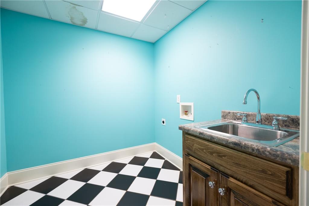 4457 Ridgegate Drive Northwest Peachtree Corners, GA 30097 - Photo 43 of 56