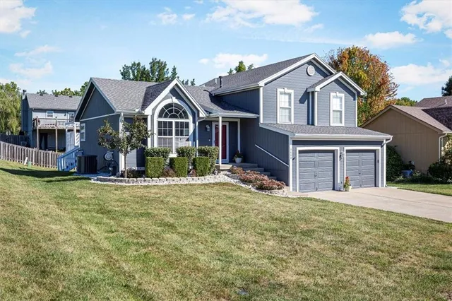 $395,000 | 3600 Northeast 81st Street, Kansas City, MO 64119