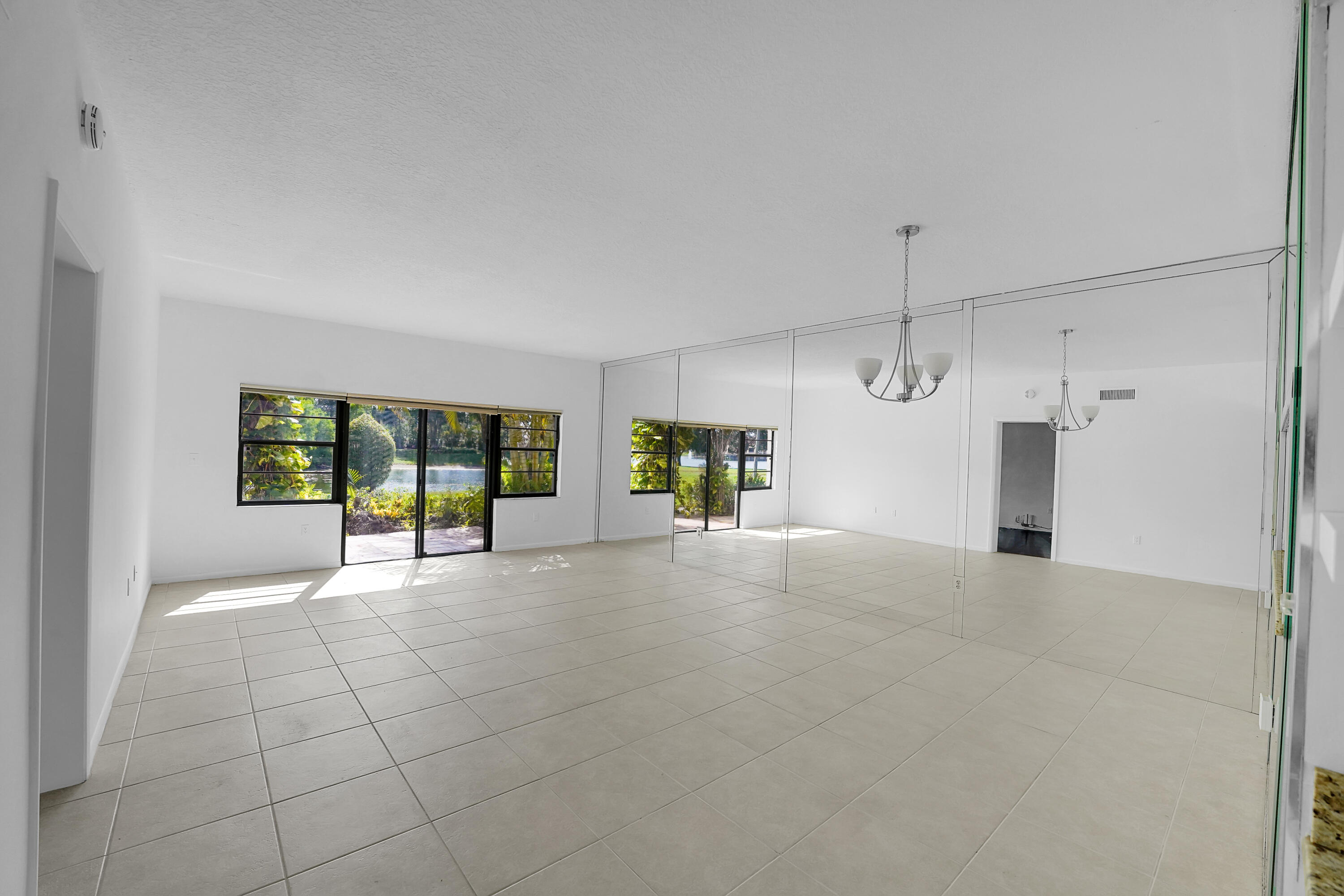 6654 Villa Sonrisa Drive, Unit 412 Boca Raton, FL 33433 - Photo 38 of 64 DSC08158