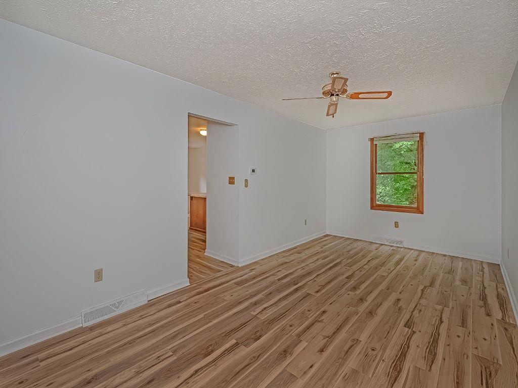 2551 Cole Road Wexford, PA 15090 - Photo 8 of 30 Family room
