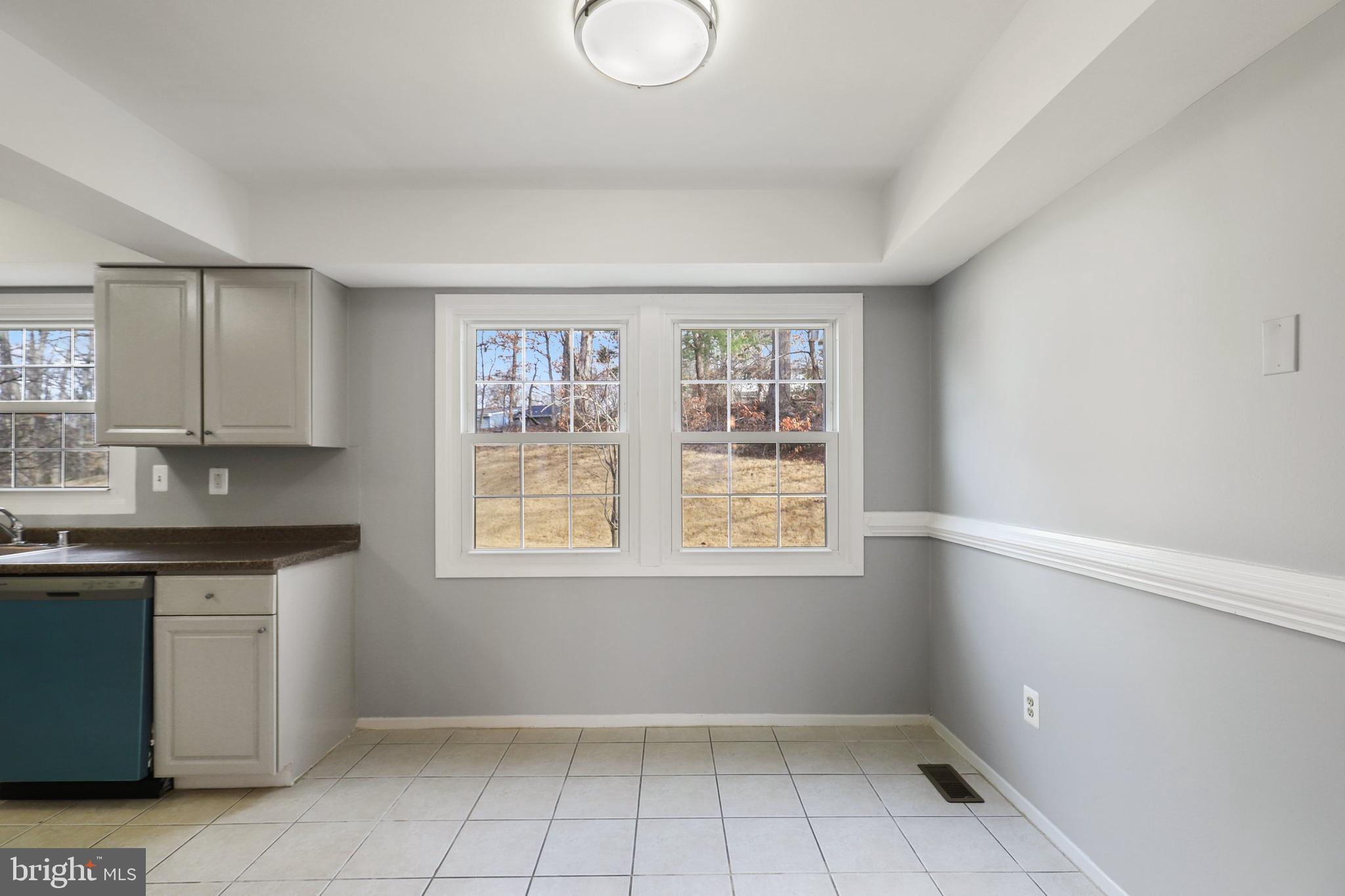 8810 Churchfield Lane Laurel, MD 20708 - Photo 12 of 51