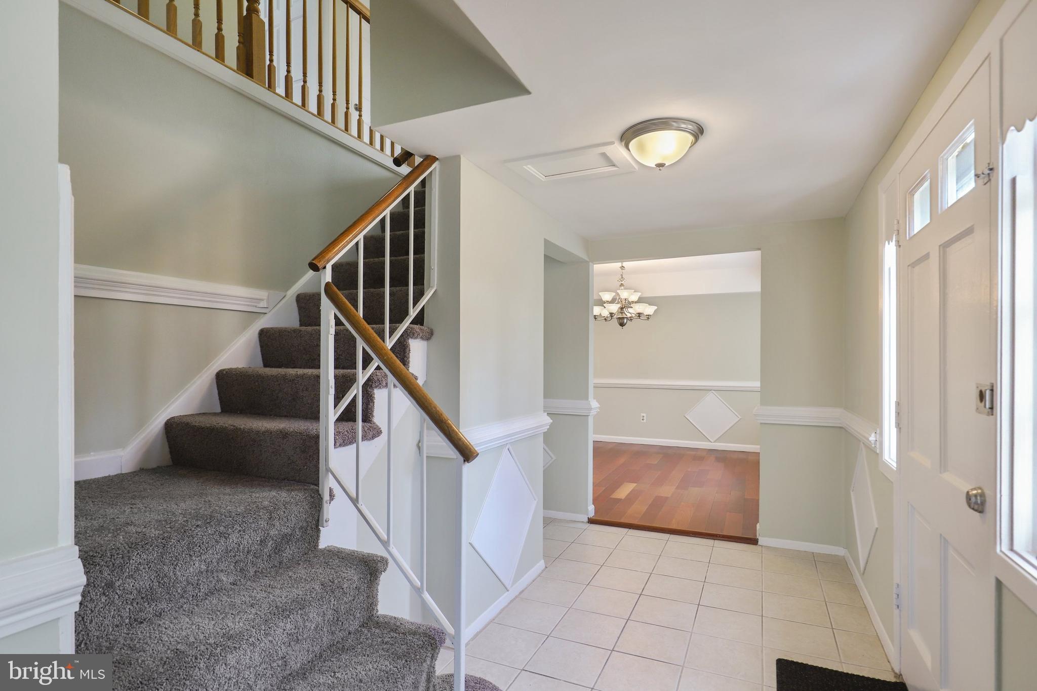 8810 Churchfield Lane Laurel, MD 20708 - Photo 4 of 51