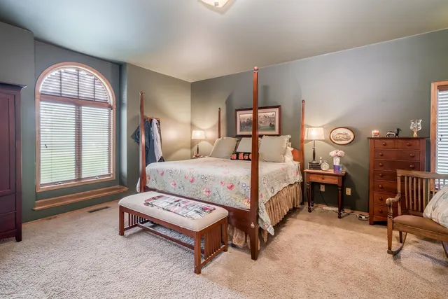 $543,000 | 801 Ridge Point Drive, Mulvane, KS 67110